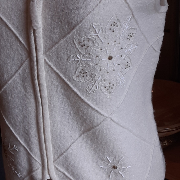 CHARTER CLUB Petite Merino Wool Beaded Front Zip Sleeveless Vest Eggshell - Picture 10 of 11